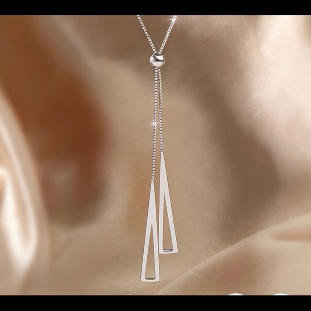 ✨Triangular Pull Necklace ✨ - Picture 3 of 7